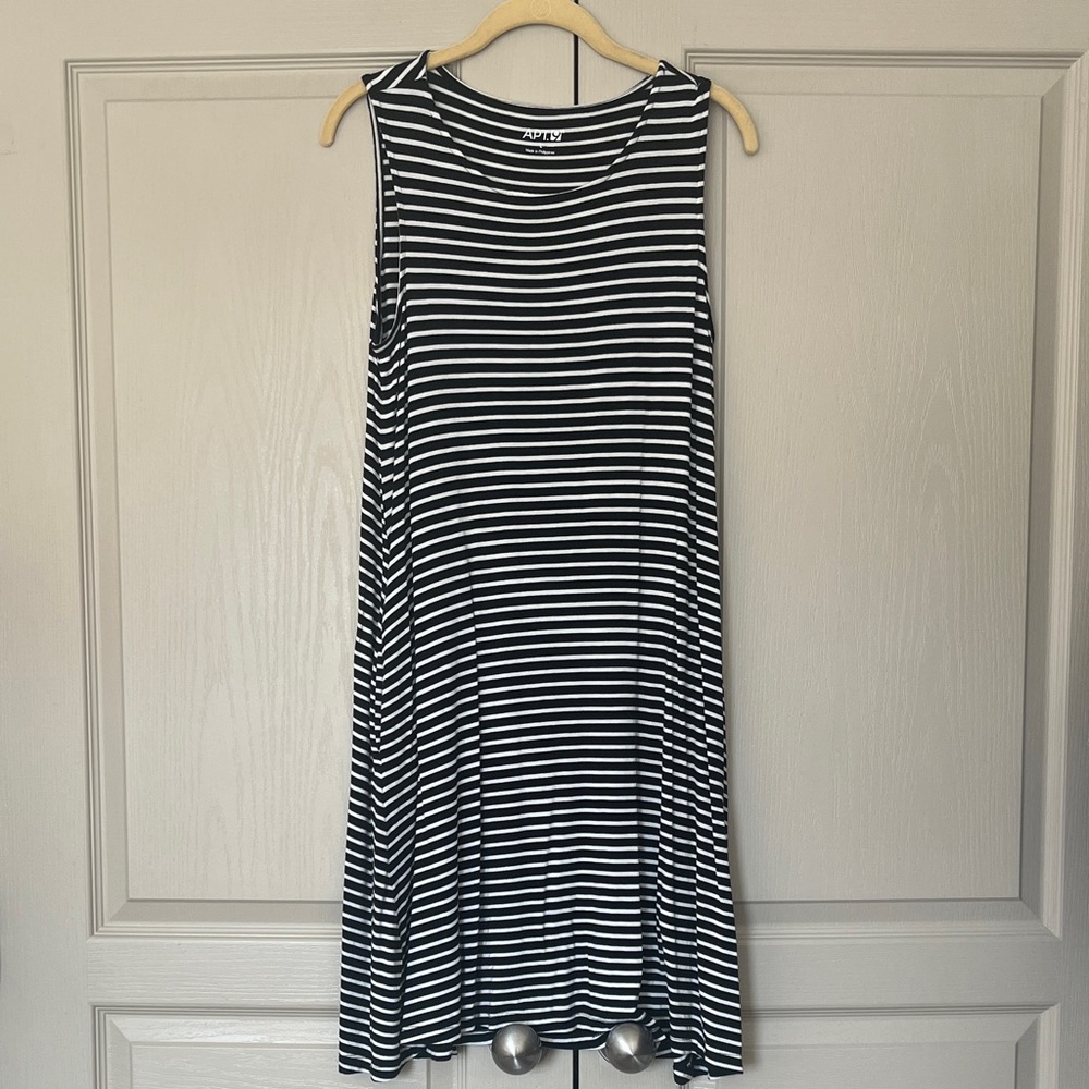 Apt. 9 Black and White Striped Sleeveless Midi Dress